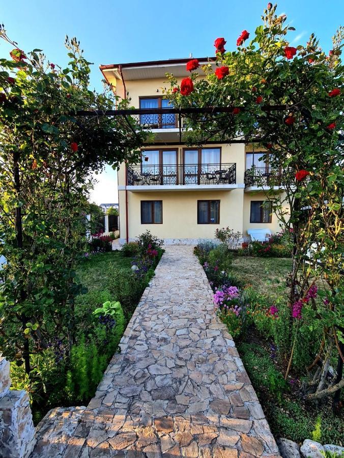 Pensiunea Miraj Costineşti Exteriér fotografie
